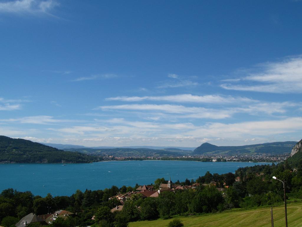 Le Clos Du Lac - Location De Chambres ヴェリエ・デュ・ラック エクステリア 写真